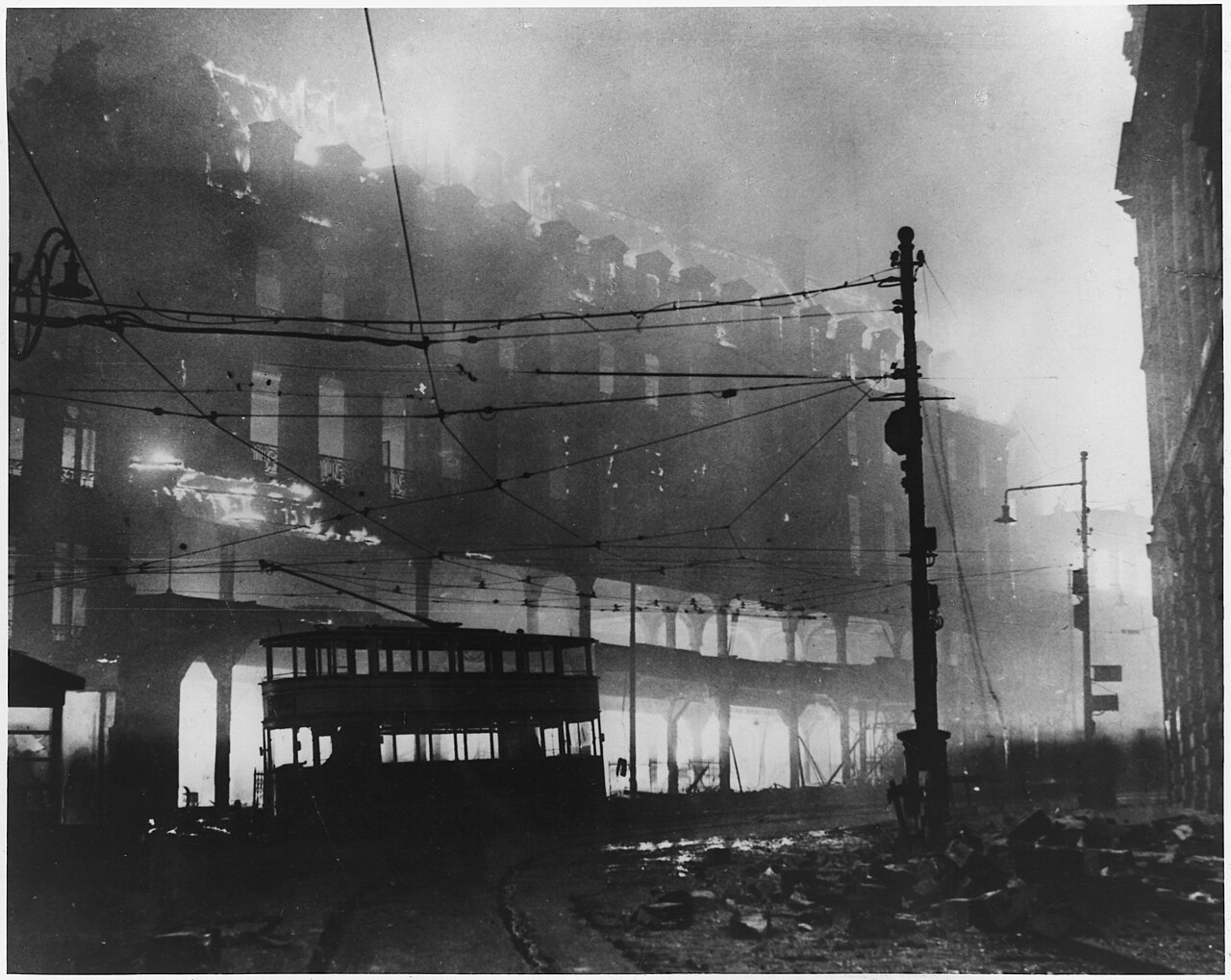 The Blitz Spirit: How London Survived 57 Nights