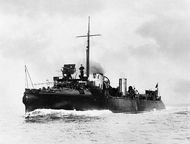 Ships of the Royal Navy Q21143 during World War I