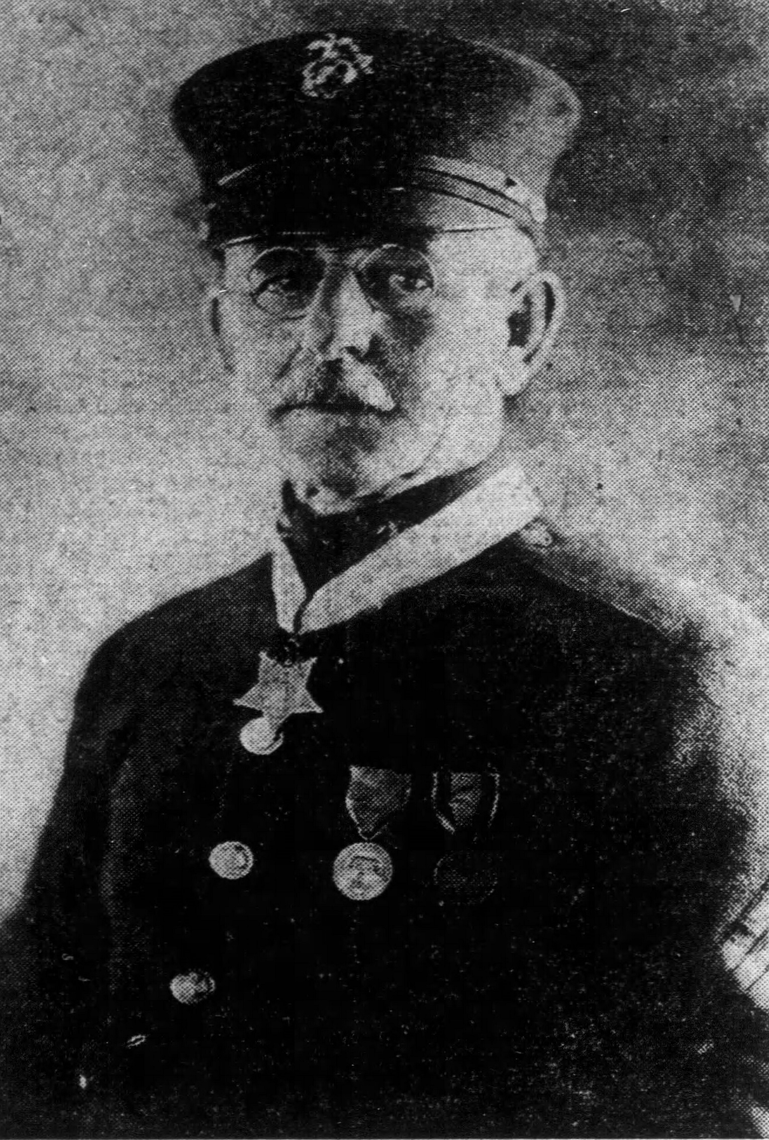 Harry C. Adriance portrait, 19 Apr 1925 Buffalo, NY The Buffalo Times newspaper, page 31.jpg
