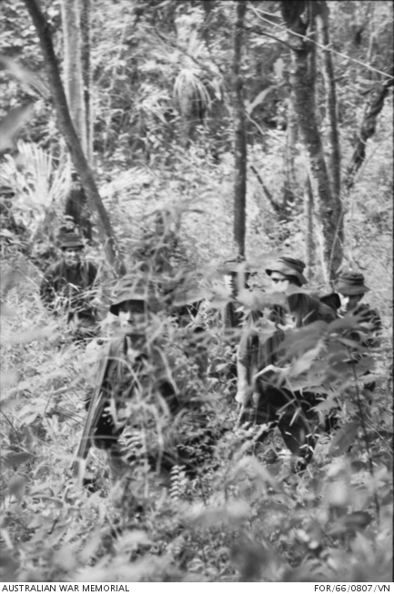6RAR soldiers patrol jungle during Operation Vaucluse.jpg