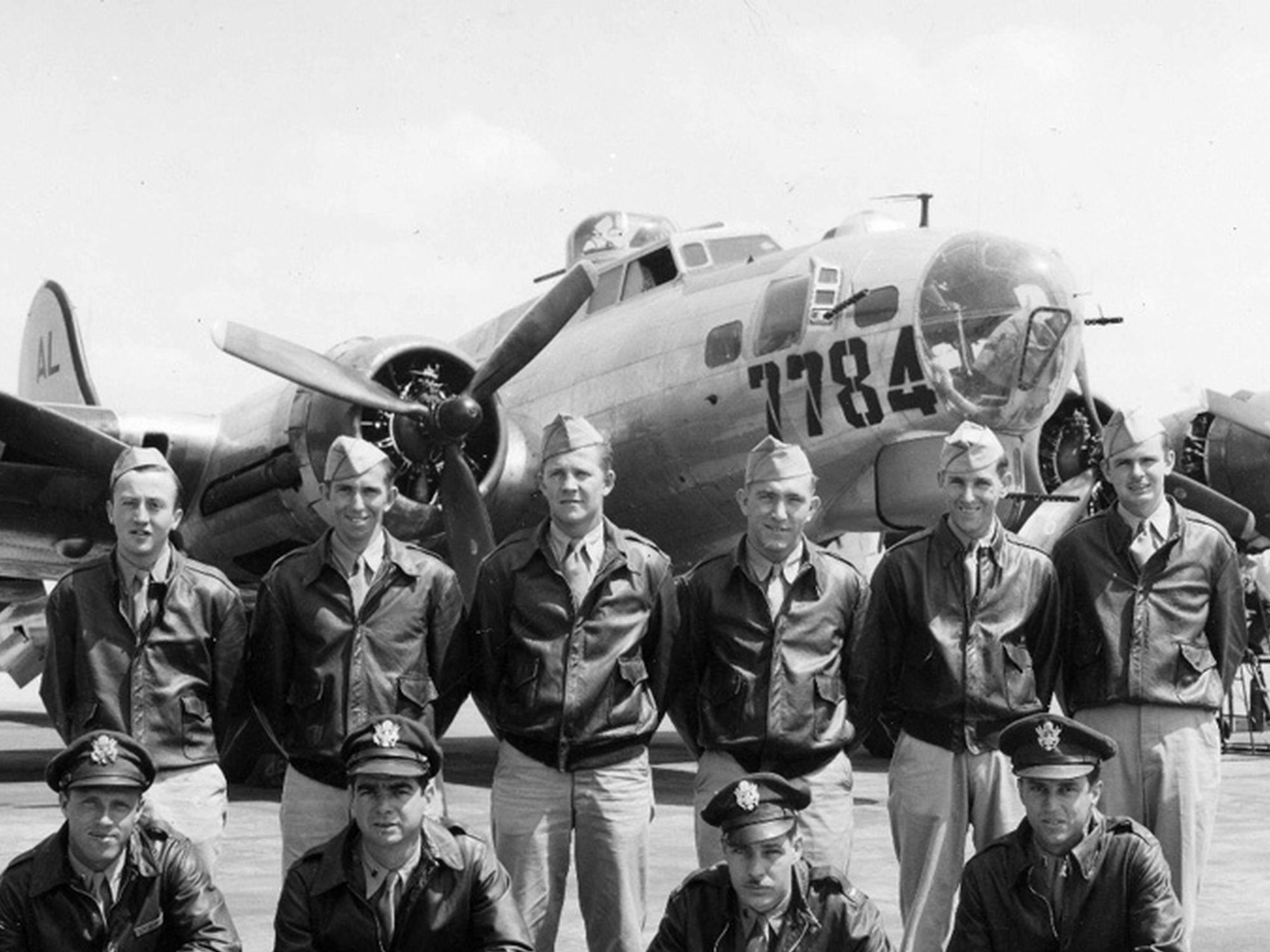 B-17 Flying Fortress bomber crew