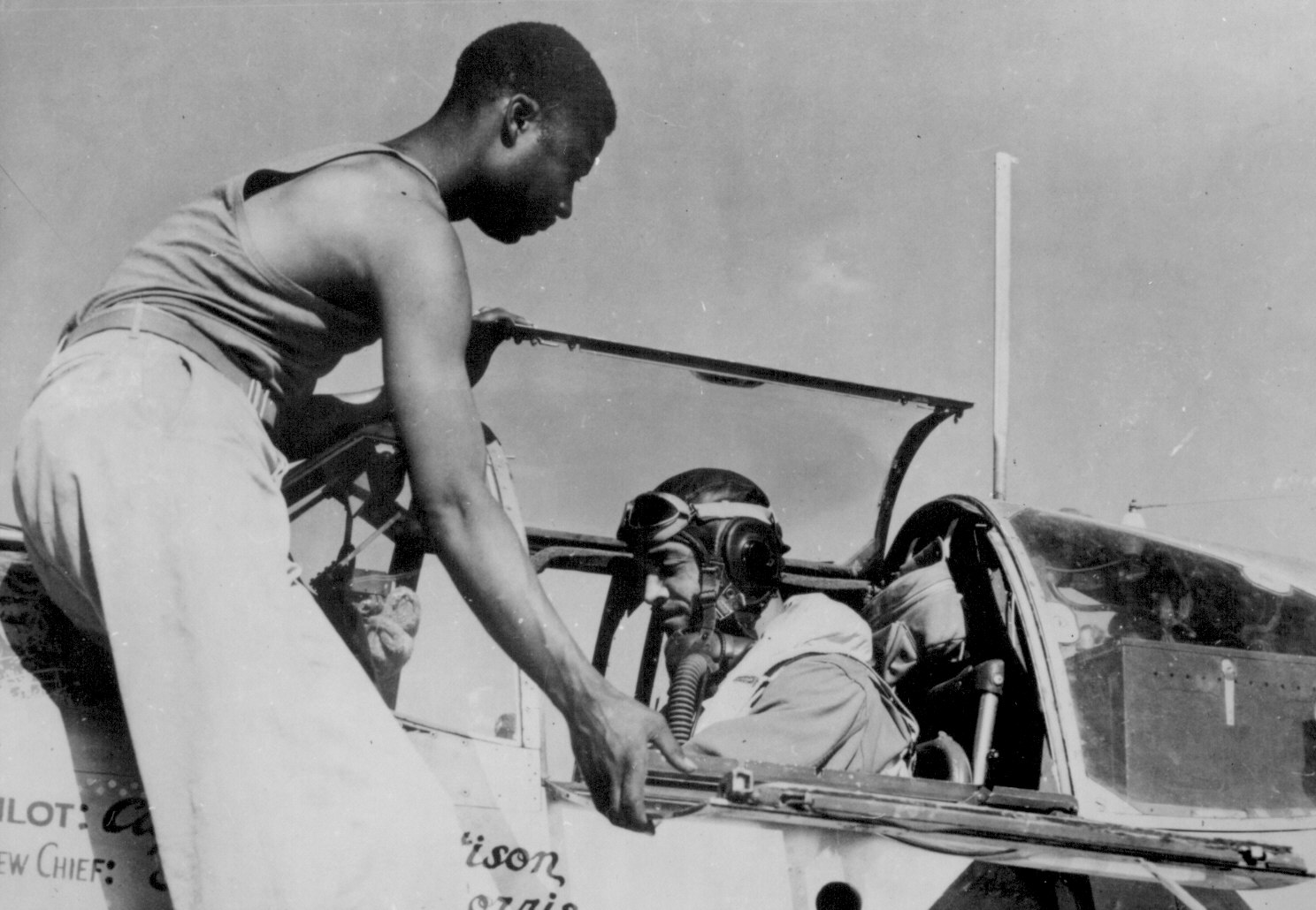Tuskegee Airmen: Red Tails Who Broke the Color Barrier