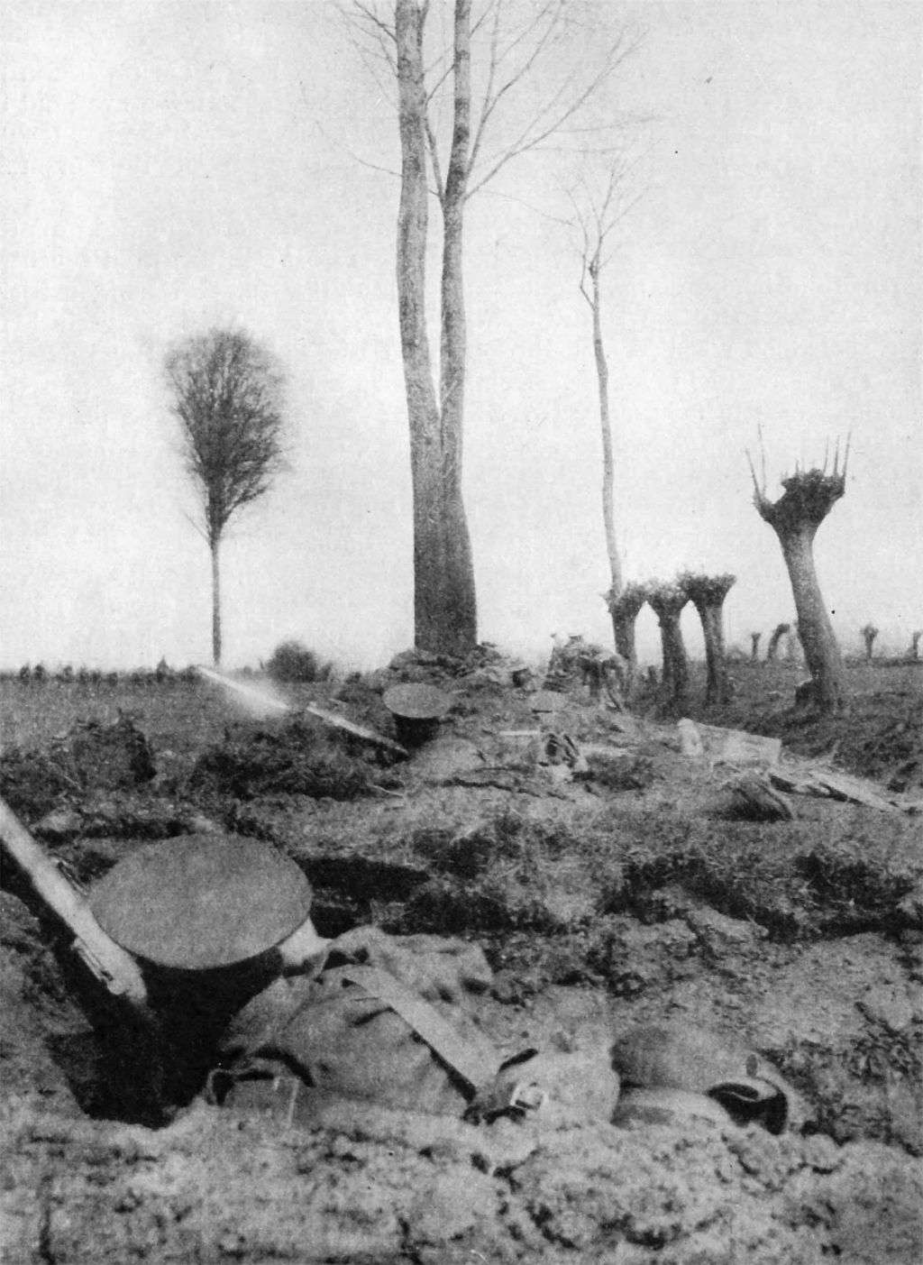 British infantry skirmish 1914.jpg