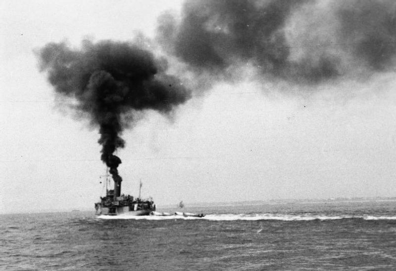 Dunkirk's Little Ships: Ordinary Heroes vs Military Legends