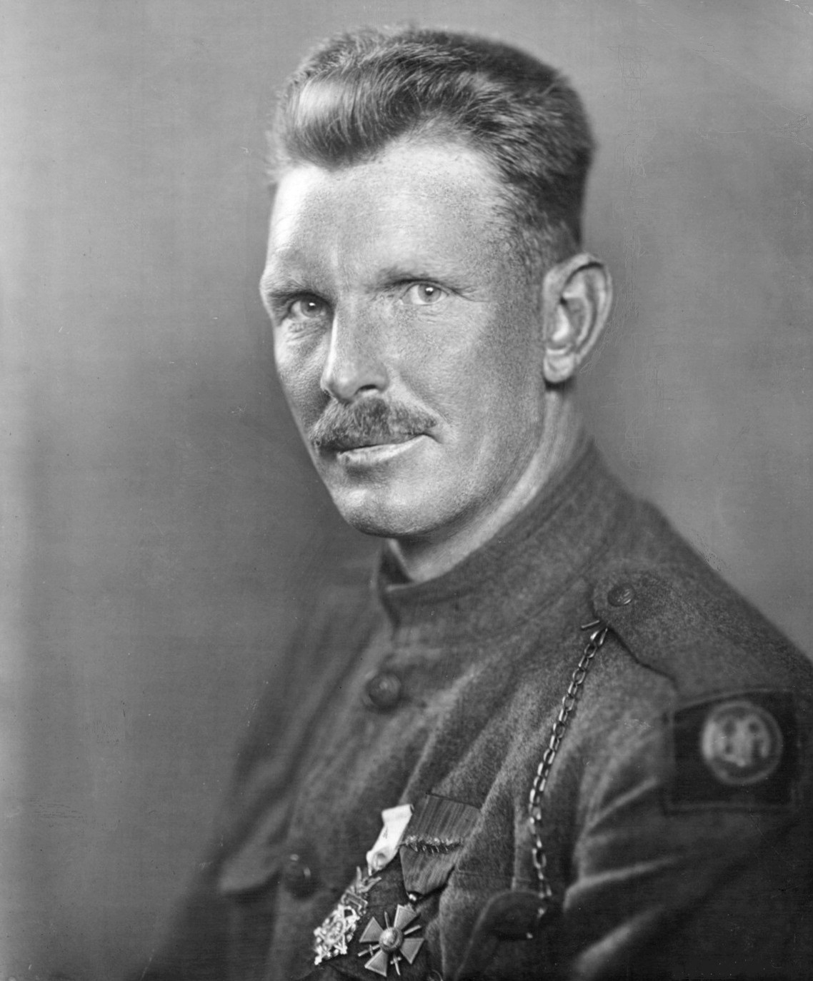 Alvin York: Hero, Pacifist, or Both?